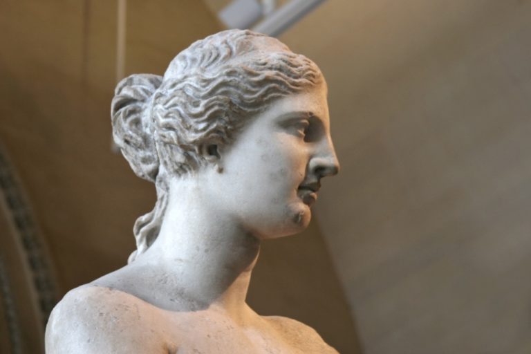 CÃ³mo un campesino griego encontrÃ³ la estatua mÃ¡s famosa del mundo